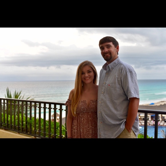 Meet Your Posher, Ashley! - Picture 2 of 3